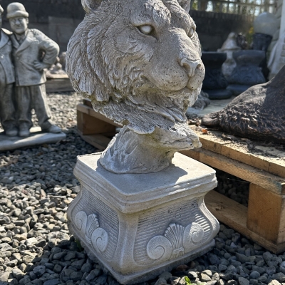 Tiger Head Plinth 
